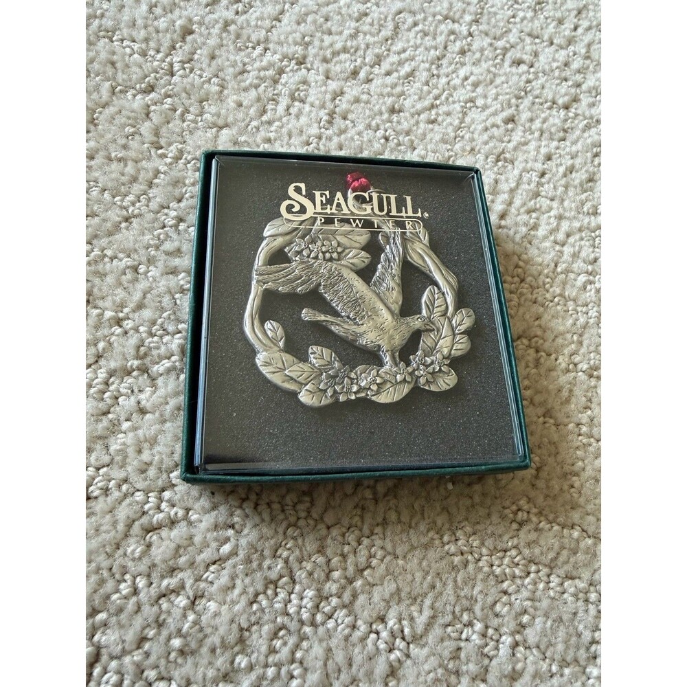 Vtg 1997 Pewter Seagull In Floral Wreath Christmas Ornament Nova Scotia Canada